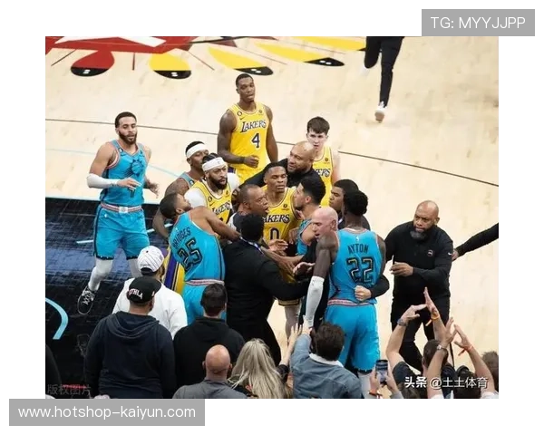 NBA全明星投票启动，东西部后场竞争激烈引球迷热议